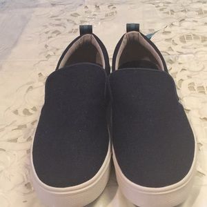 NWT men Slip-on Sneaker